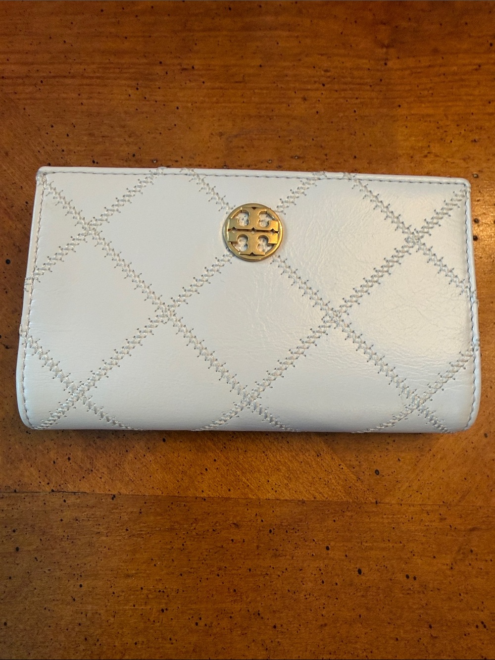 Tory Burch Cream Quilted Leather Wallet with Gold Logo